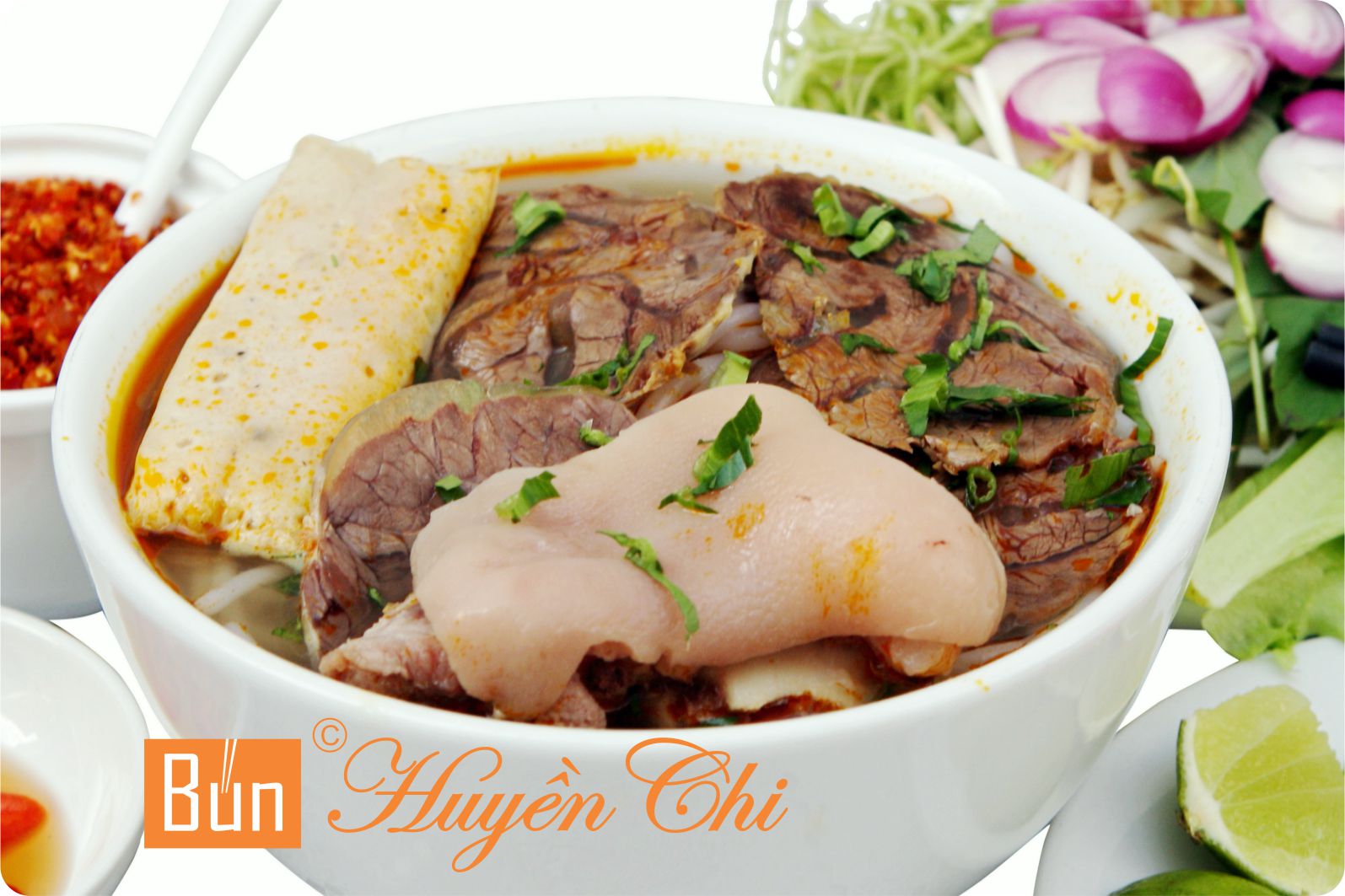 Bún bò giò gân